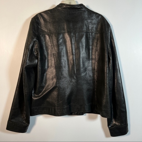 I.E. Black Leather Moto Jacket. Zip front, snap neck, no size tag. EUC see disc - Picture 10 of 10